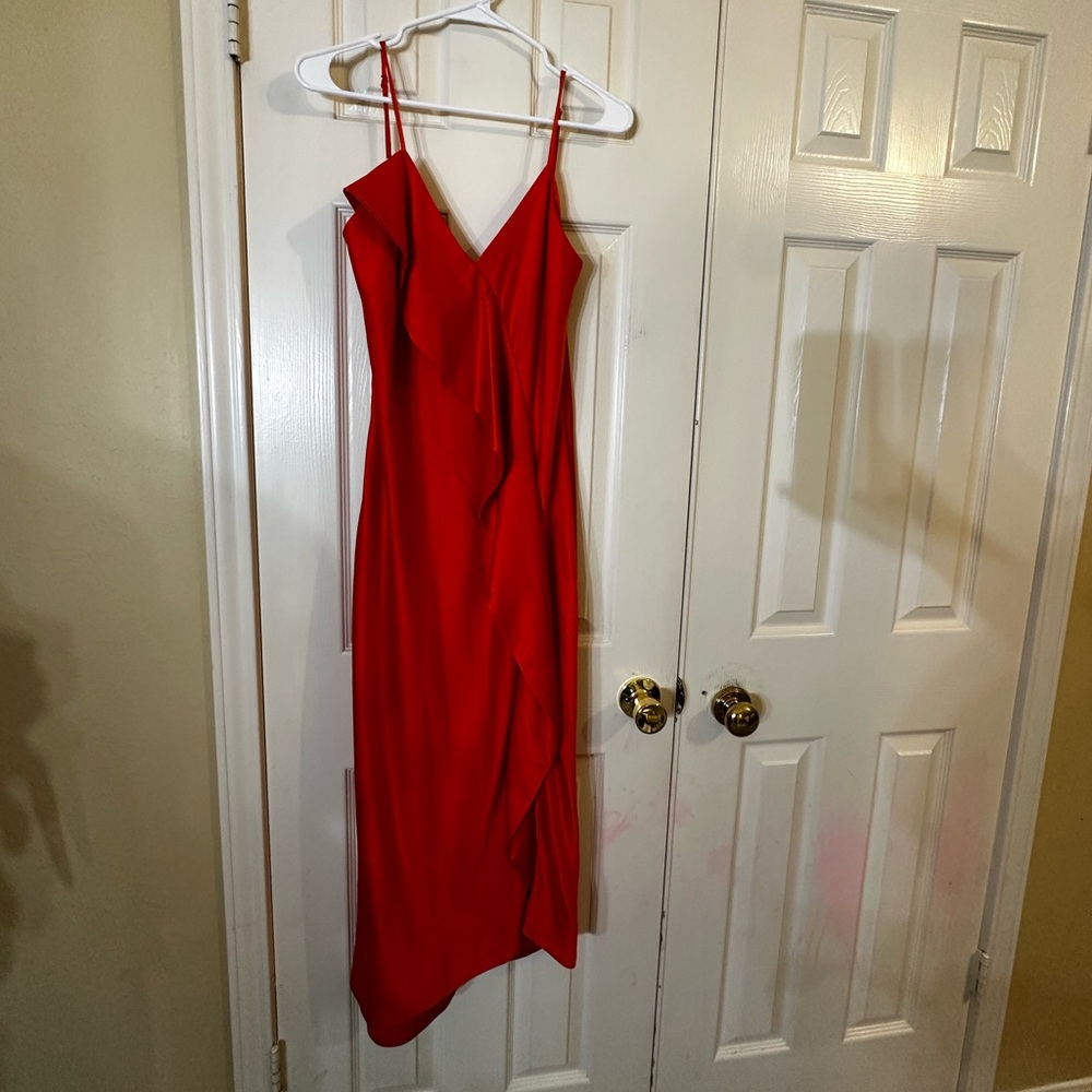 Chic Asymmetrical Red Dress - Picture 5 of 9